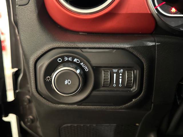 Used 2019 Jeep Wrangler Unlimited Rubicon AWD/4WD image 17