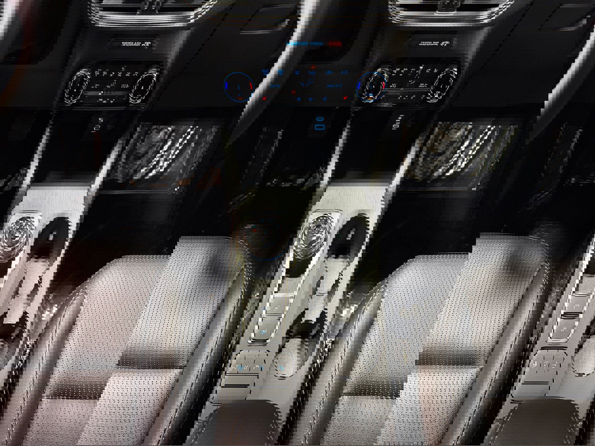 Certified 2022 Ford Escape Titanium image 27