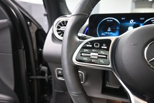 Used 2022 Mercedes-Benz GLB 250 4MATIC image 17