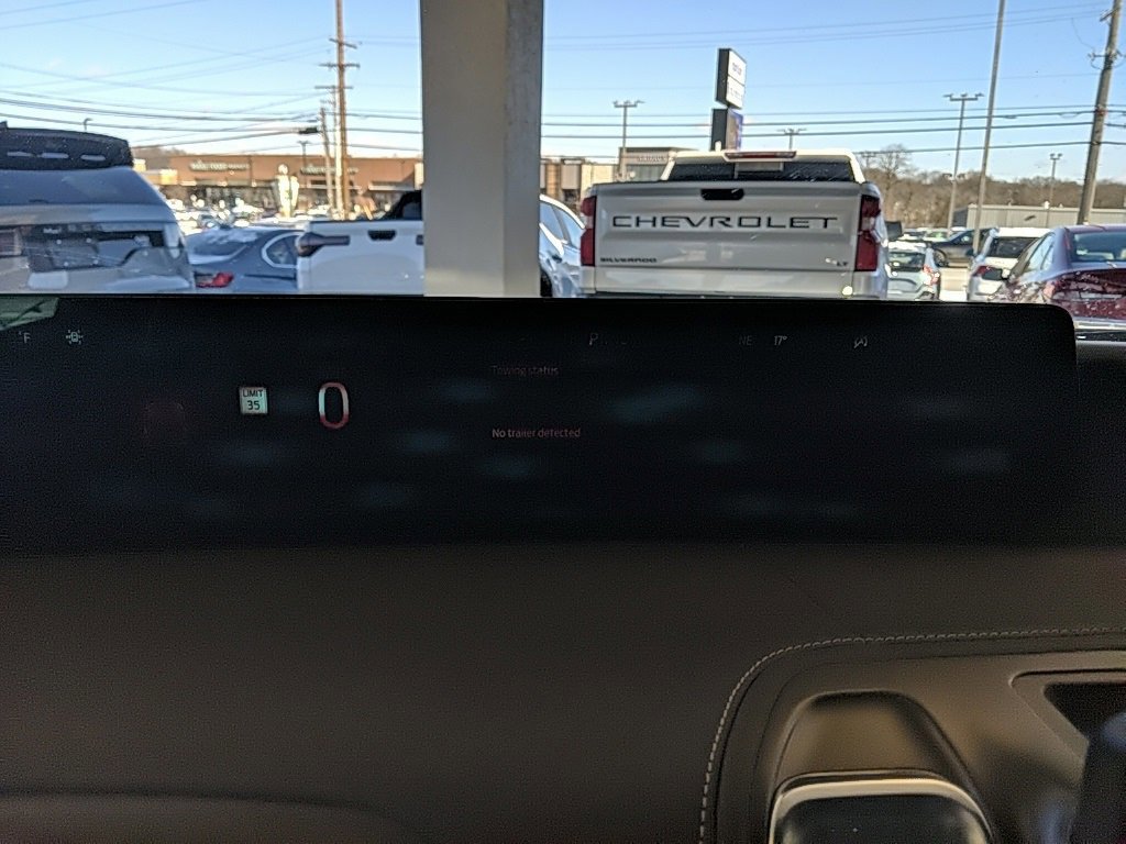 Certified 2025 Ford Expedition Platinum image 30