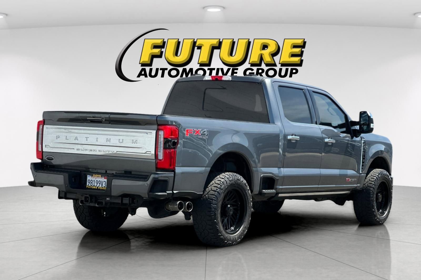 Certified 2023 Ford F250 Platinum AWD/4WD image 3