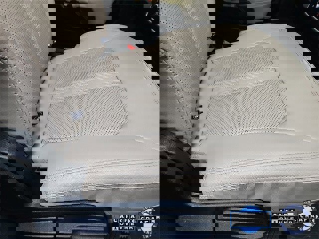 Certified 2023 Ford Expedition Limited image 29