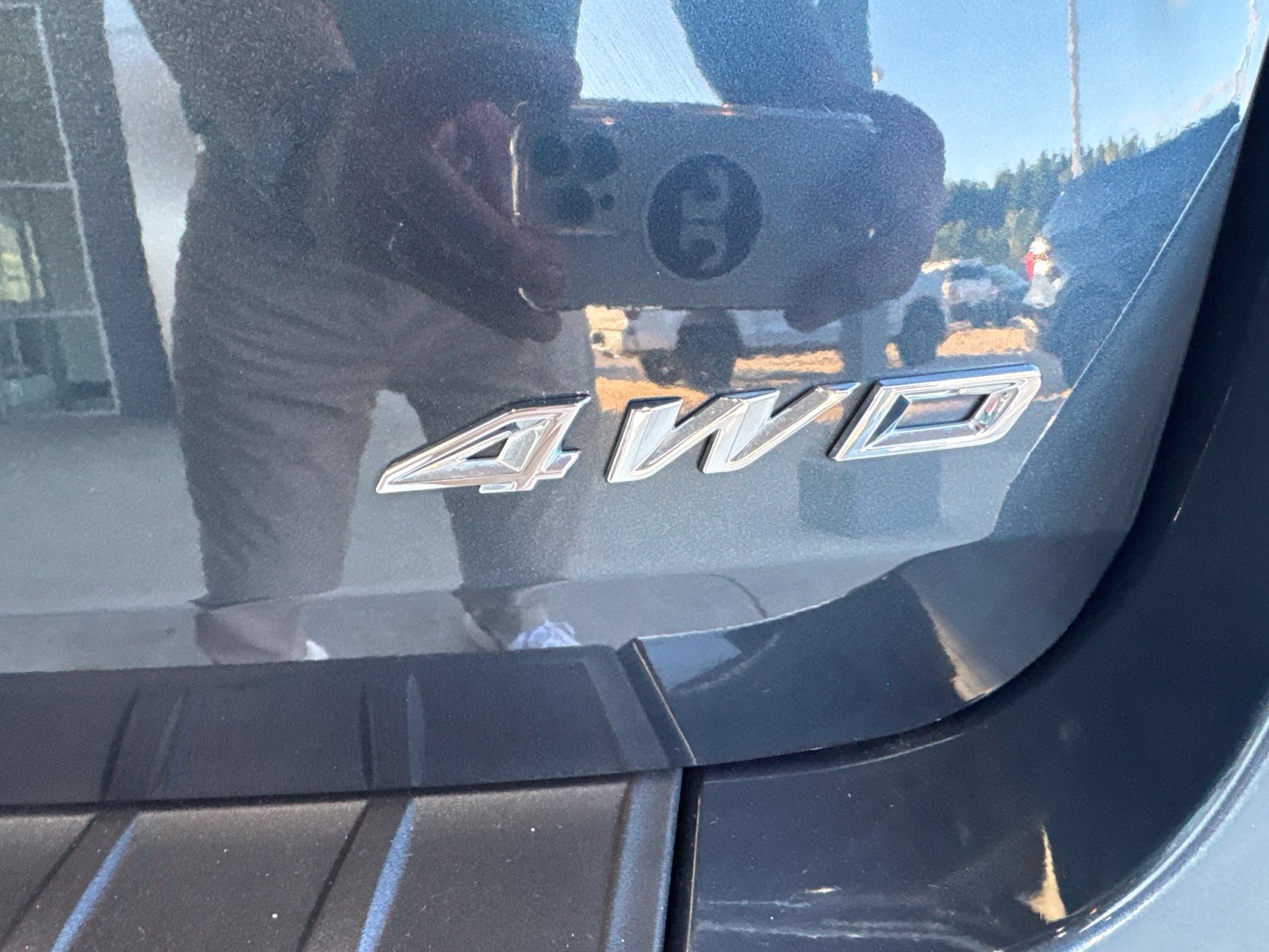 Certified 2024 Ford Explorer XLT w/ Equipment Group 202A AWD/4WD image 16