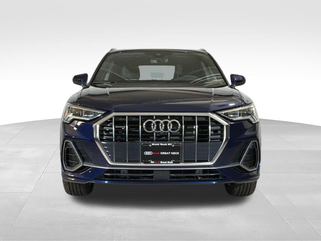 Used 2023 Audi Q3 2.0T Premium Plus w/ Premium Plus Package AWD/4WD image 23