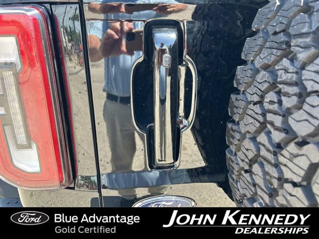 Certified 2025 Ford Bronco Outer Banks w/ Sasquatch Package AWD/4WD image 13