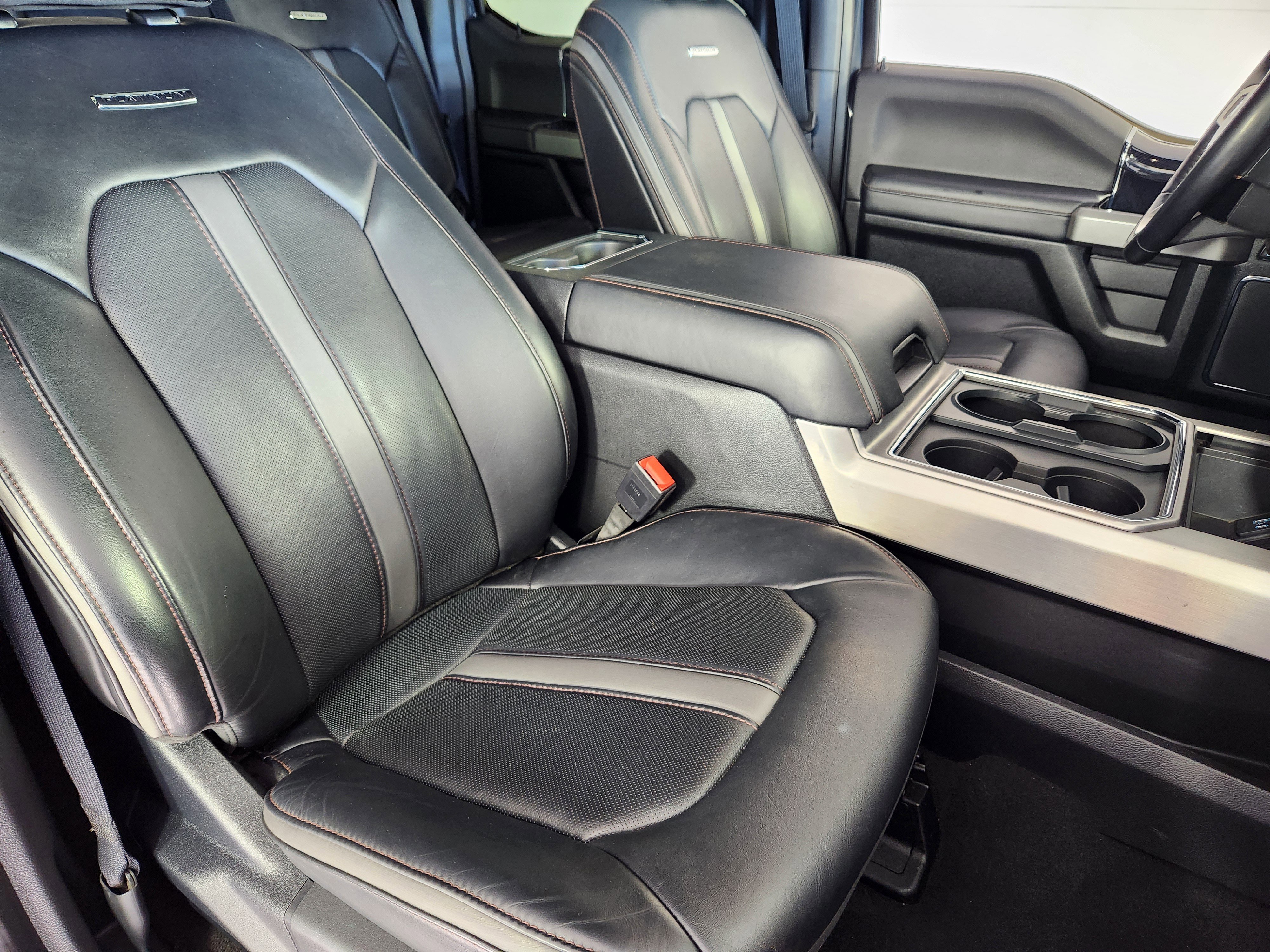 Certified 2021 Ford F350 Platinum w/ FX4 Off-Road Package image 10