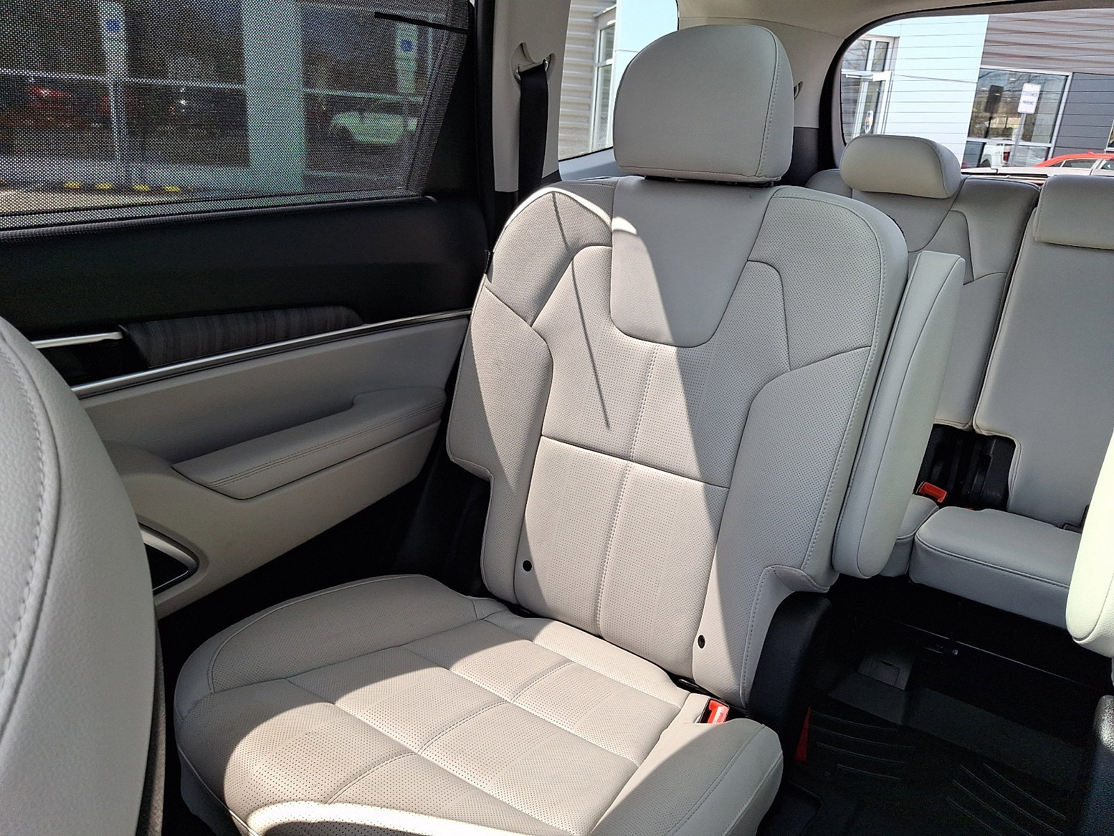 Used 2024 Kia Telluride SX image 18