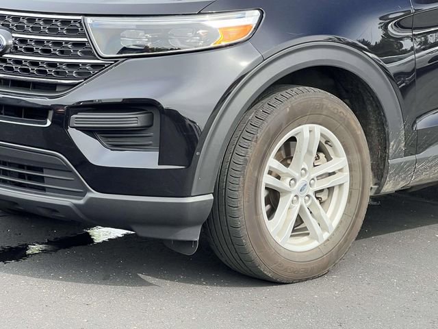 Certified 2024 Ford Explorer XLT AWD/4WD image 2