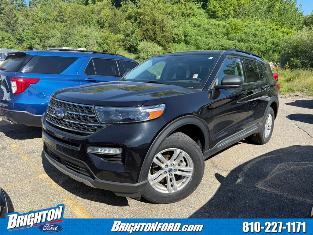 Certified 2023 Ford Explorer XLT w/ Equipment Group 202A AWD/4WD image 2
