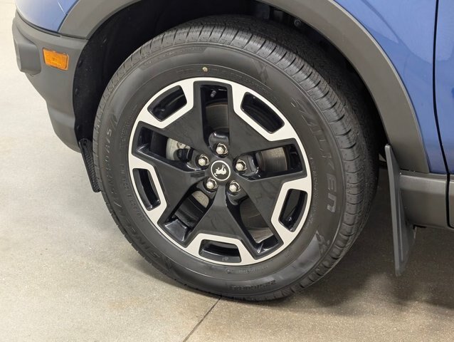 Certified 2024 Ford Bronco Sport Outer Banks w/ Tech Package AWD/4WD image 2