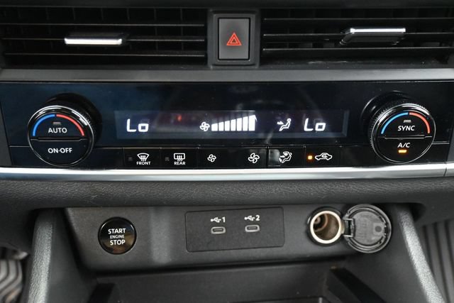 Used 2024 Nissan Rogue SV AWD/4WD image 23