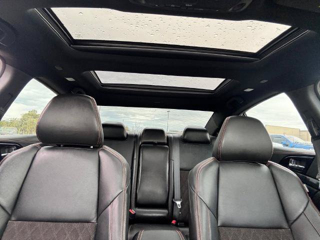 Used 2022 Nissan Maxima SR w/ Sport Mat Group FWD image 15