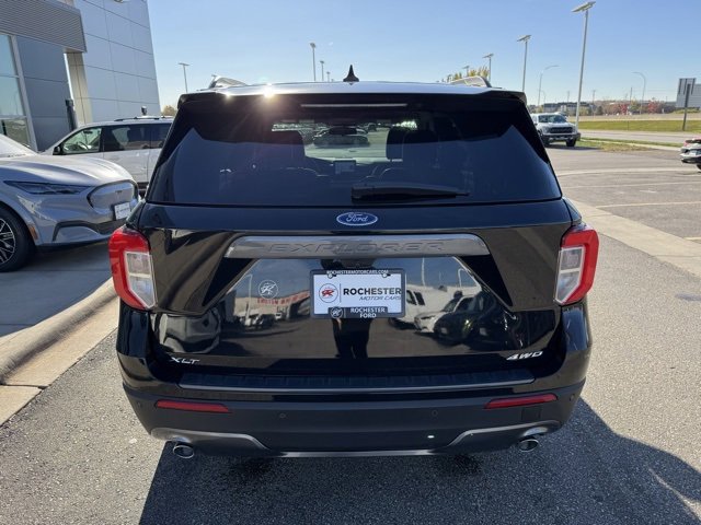 Certified 2022 Ford Explorer XLT w/ Equipment Group 202A image 2