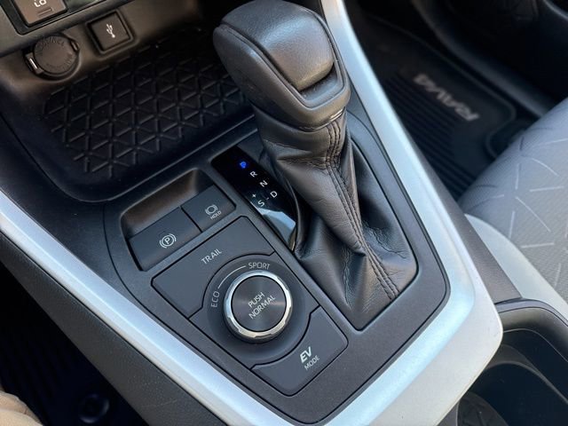 Used 2021 Toyota RAV4 XLE w/ Convenience Package AWD/4WD image 30