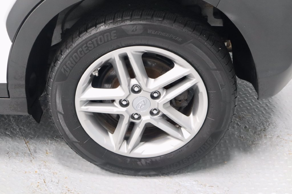 Used 2021 Hyundai Kona SE AWD/4WD image 18