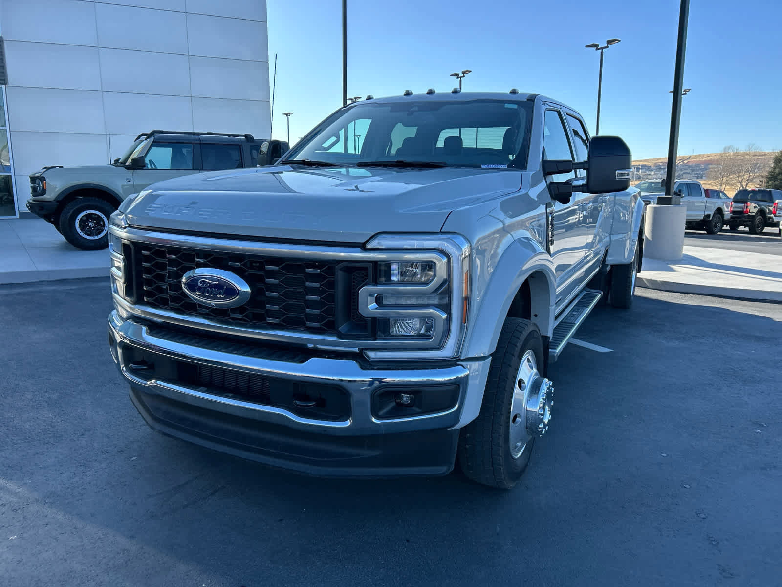 Certified 2025 Ford F450 Lariat w/ FX4 Off-Road Package image 3