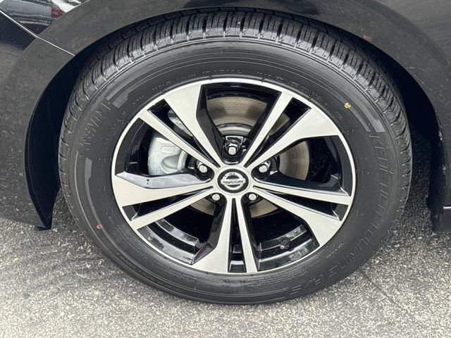 Used 2023 Nissan Sentra SV FWD image 38