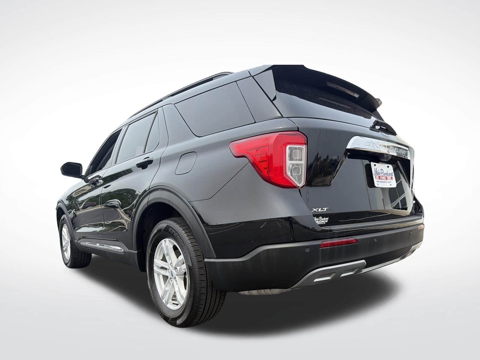 Certified 2024 Ford Explorer XLT w/ Equipment Group 202A AWD/4WD image 15