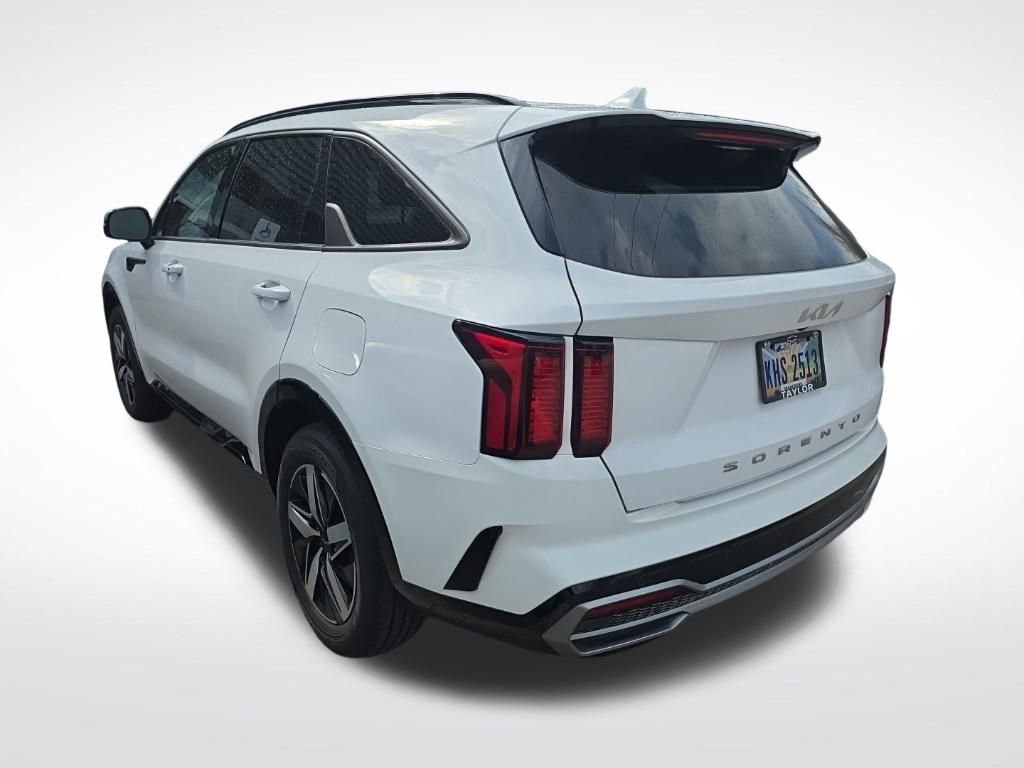 Used 2022 Kia Sorento S image 3