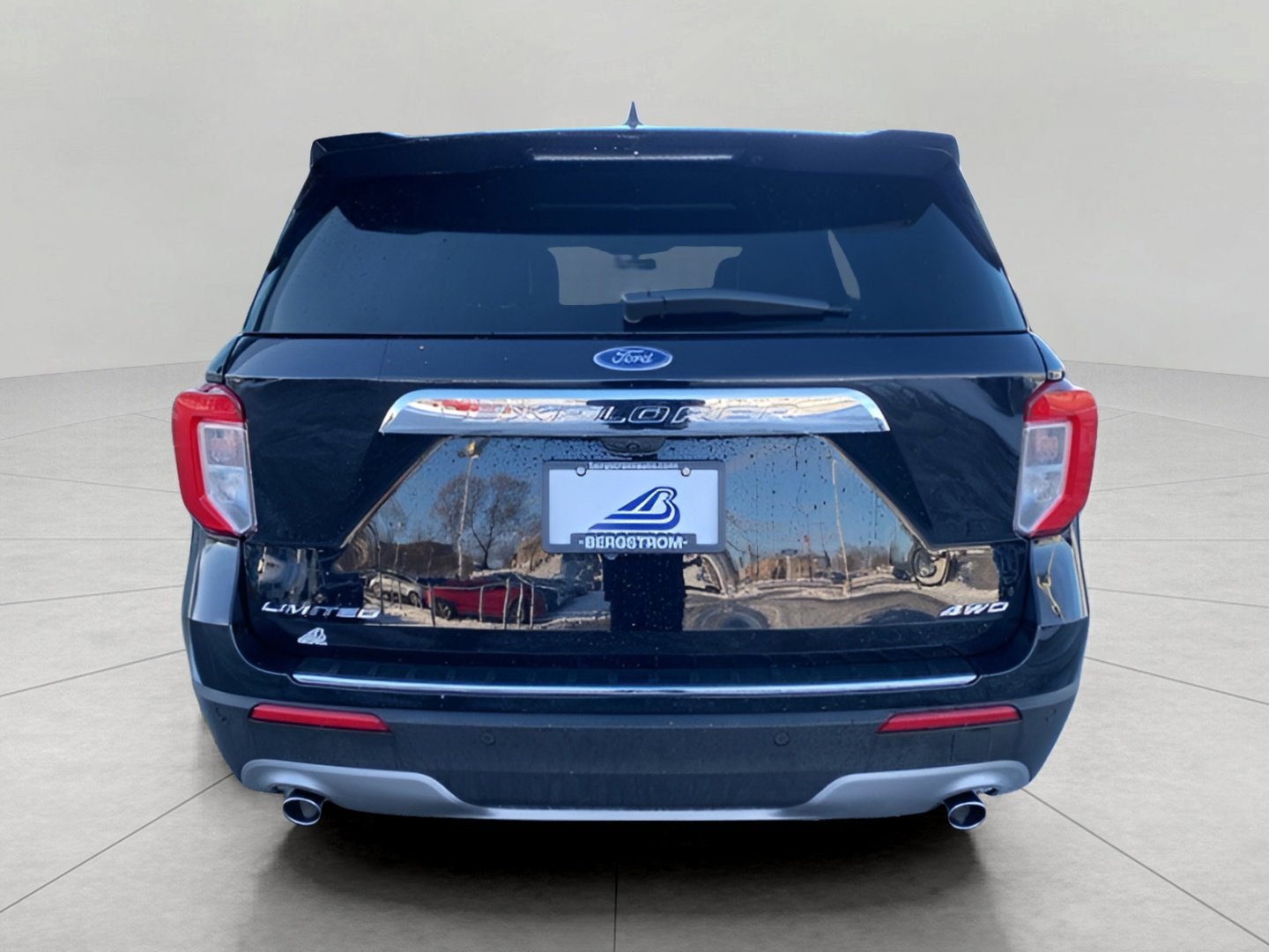 Certified 2024 Ford Explorer Limited w/ Equipment Group 301A image 6