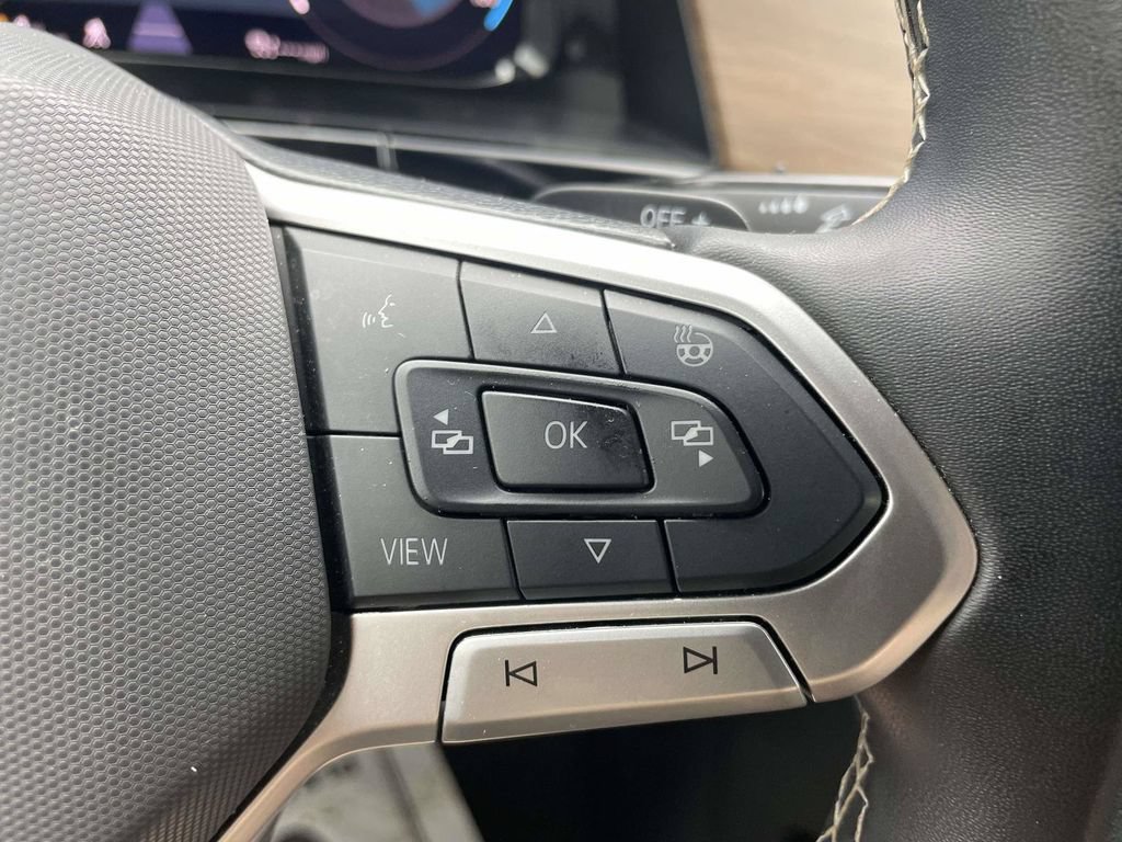 Used 2024 Volkswagen Atlas SE FWD image 24