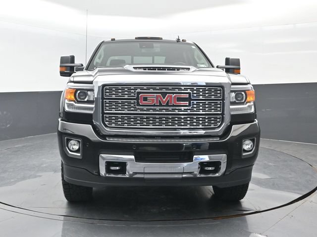 Used 2018 GMC Sierra 2500 Denali w/ Duramax Plus Package AWD/4WD image 22