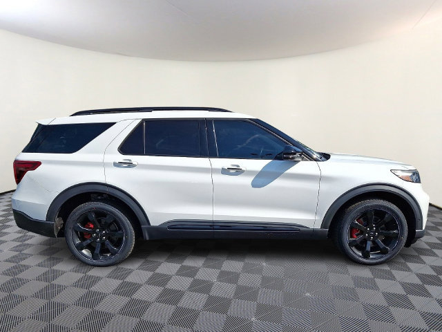 Certified 2022 Ford Explorer ST w/ Equipment Group 401A AWD/4WD image 8