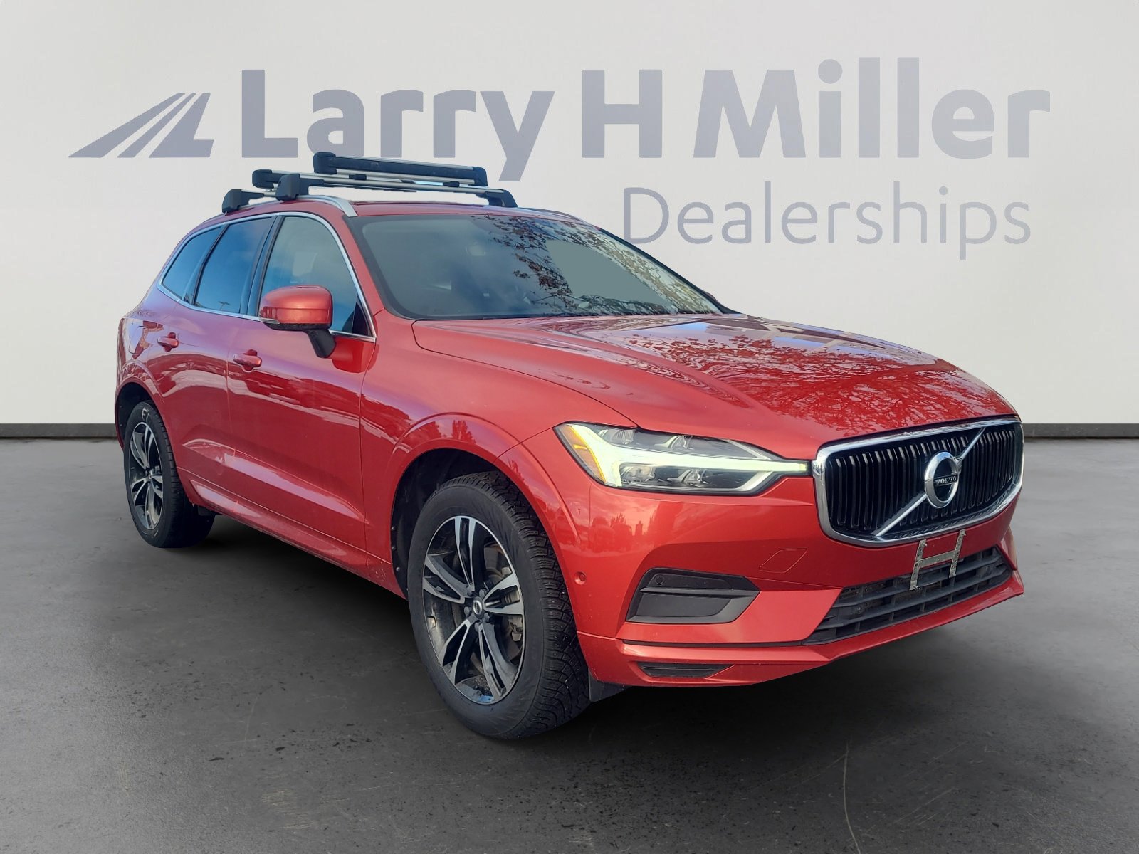 Used 2019 Volvo XC60 T5 Momentum w/ Premium Package image 7