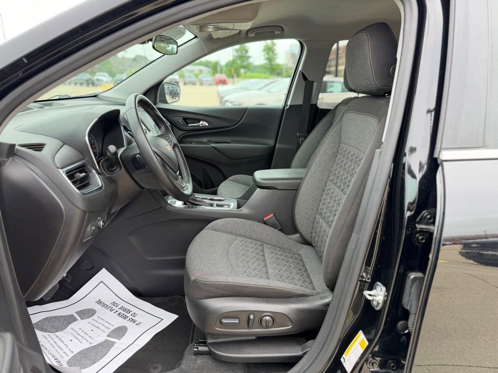 Used 2024 Chevrolet Equinox LT AWD/4WD image 13