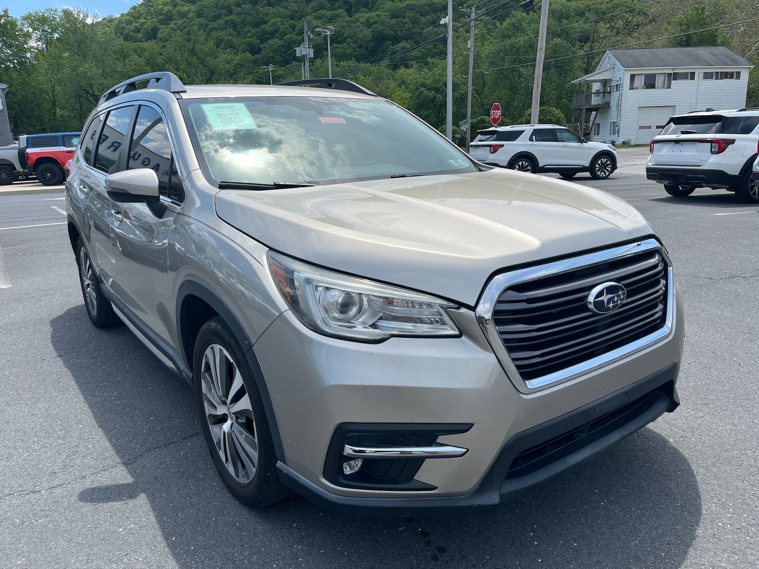Used 2019 Subaru Ascent Limited AWD/4WD image 3