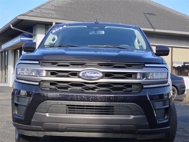 Certified 2024 Ford Expedition Max XLT image 9