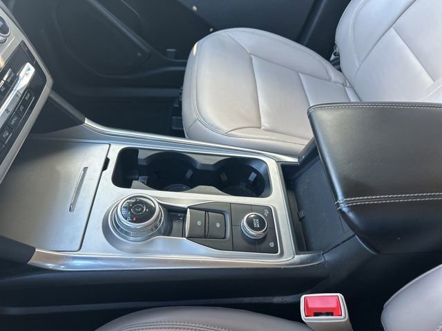 Certified 2022 Ford Explorer XLT w/ Equipment Group 202A image 21