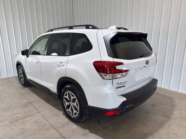 Used 2022 Subaru Forester Premium AWD/4WD image 13