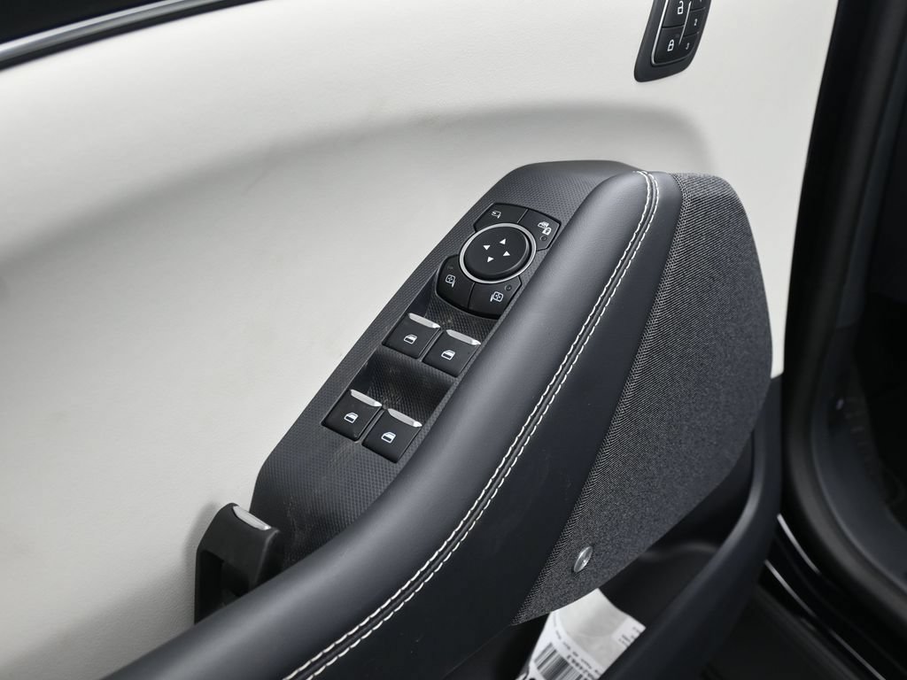 Certified 2025 Ford Mustang Mach-E Premium RWD image 10