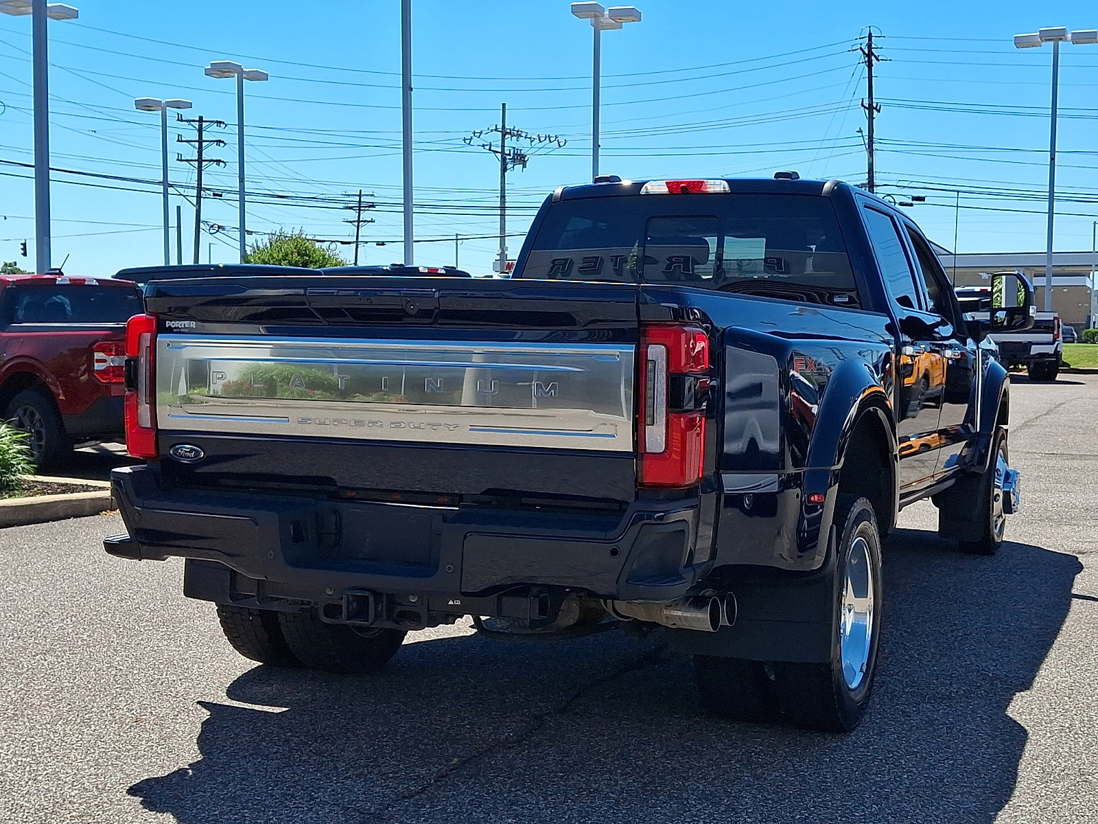 Certified 2025 Ford F450 Platinum w/ Platinum Plus Package AWD/4WD image 10