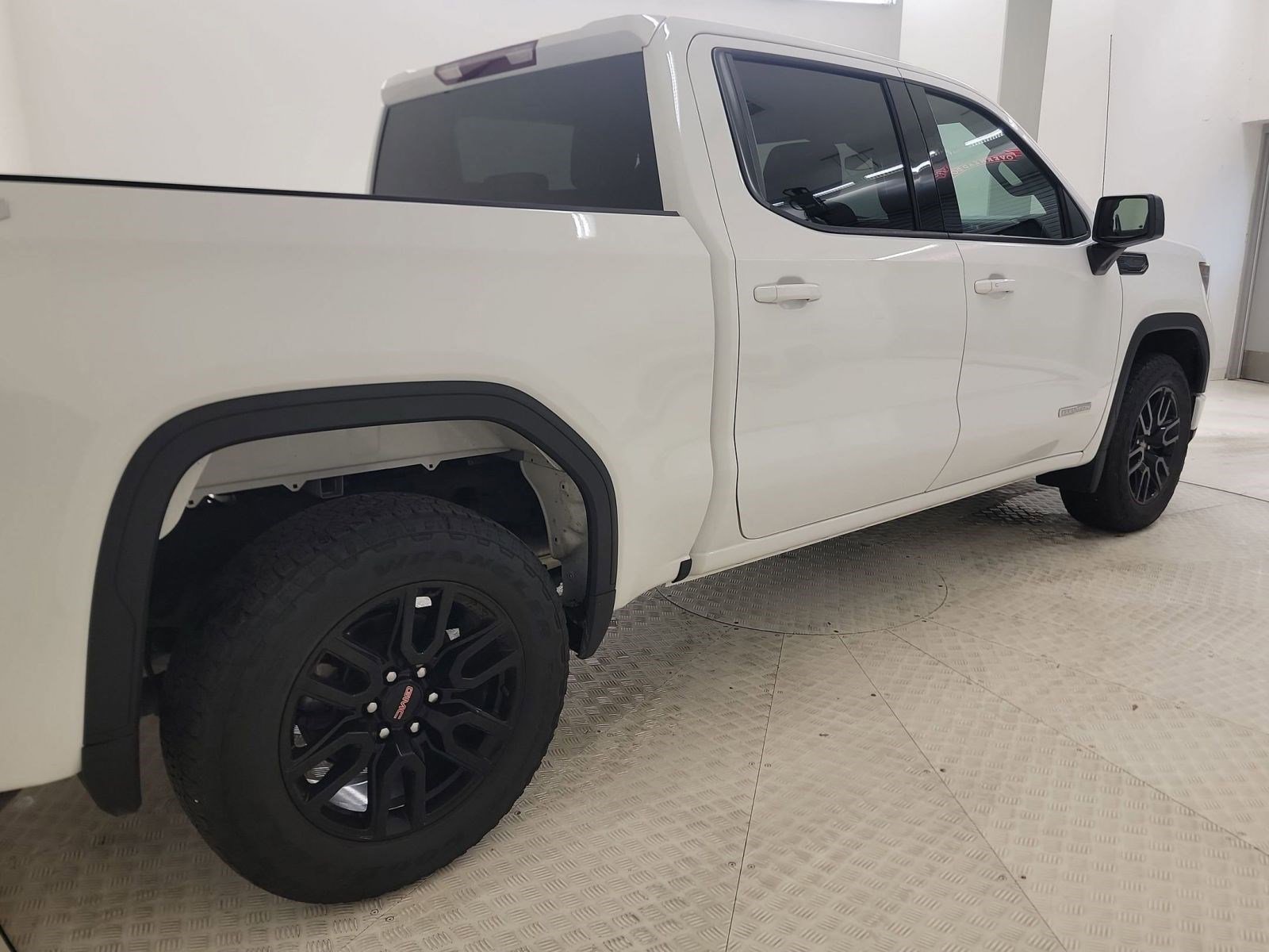 Used 2024 GMC Sierra 1500 Elevation AWD/4WD image 7