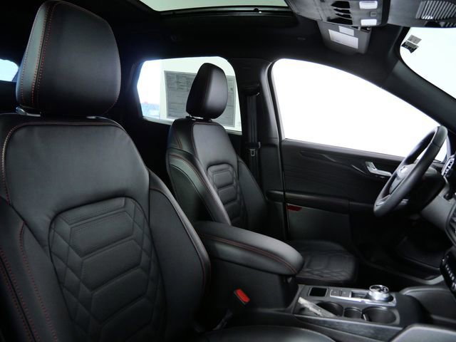 Certified 2024 Ford Escape ST-Line Elite w/ Premium Technology Package AWD/4WD image 11