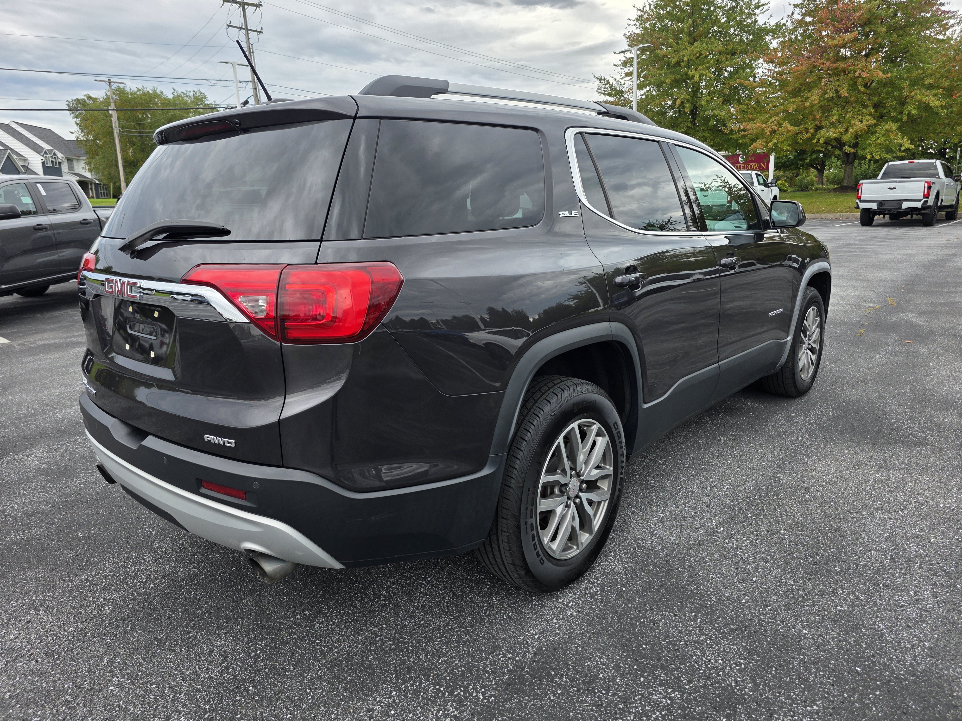 Used 2019 GMC Acadia SLE w/ Driver Alert Package I AWD/4WD image 5