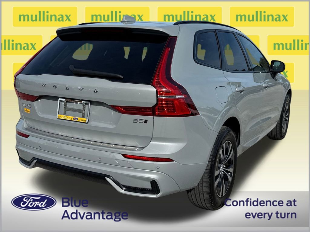 Used 2024 Volvo XC60 B5 Core w/ Protection Package Premier image 4