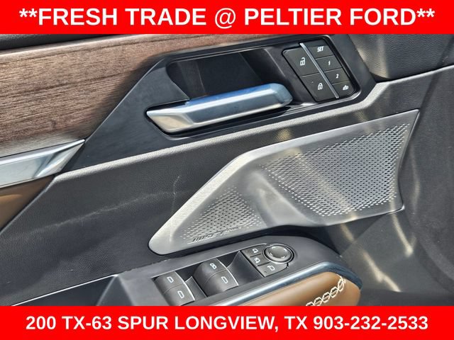 Used 2026 GMC Acadia Denali Ultimate w/ LPO, Floor Liner Package AWD/4WD image 17