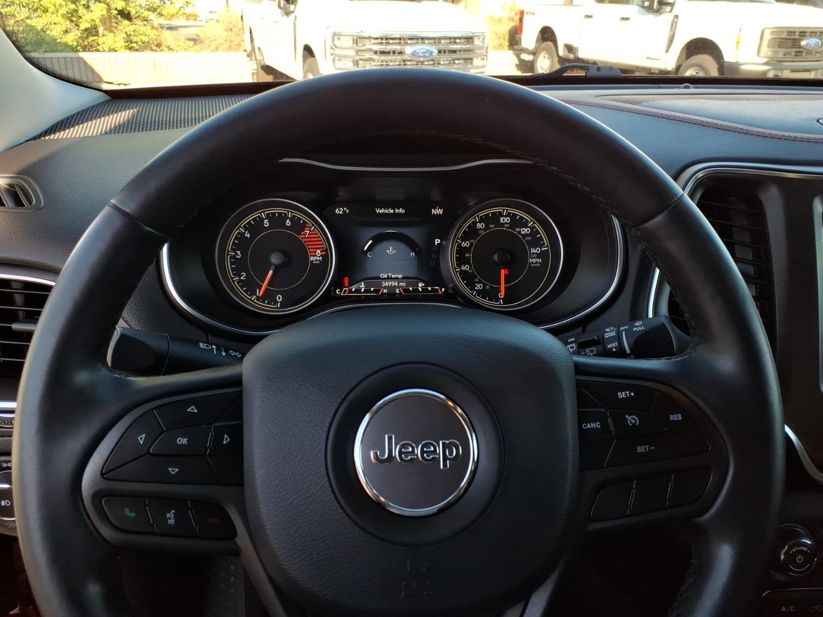 Used 2020 Jeep Cherokee Trailhawk w/ Comfort/Convenience Group image 18