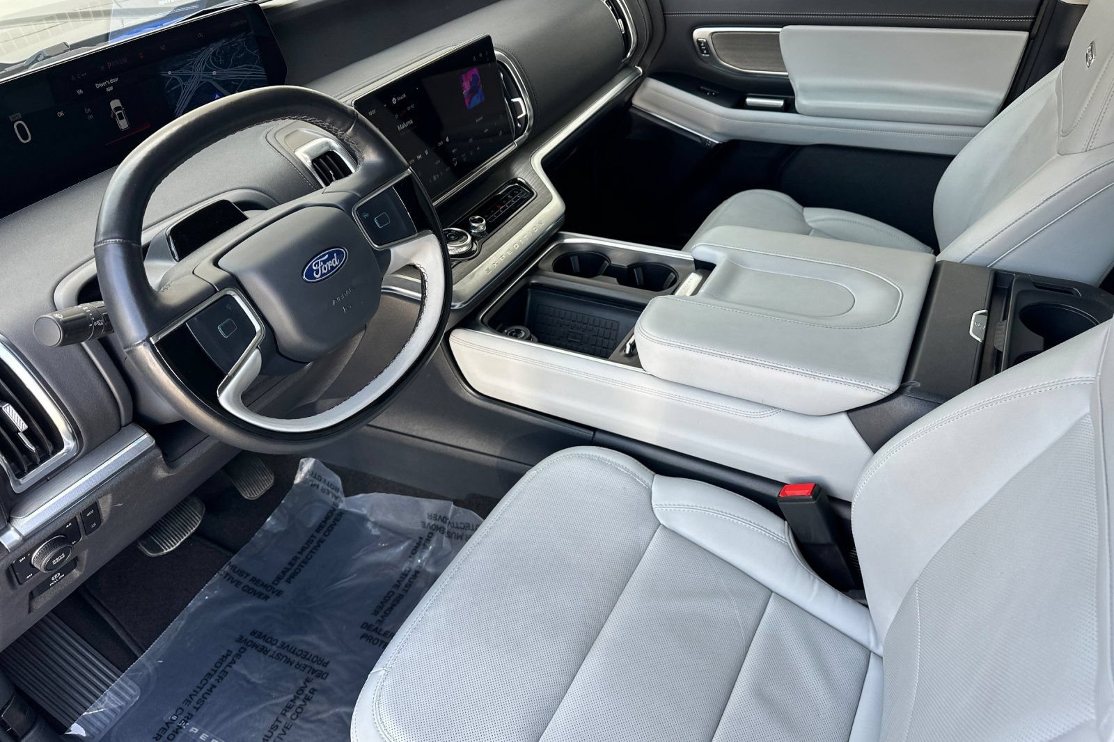 Certified 2025 Ford Expedition Platinum AWD/4WD image 9