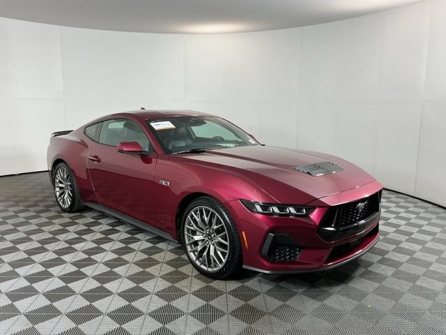 Certified 2025 Ford Mustang GT Premium RWD image 3