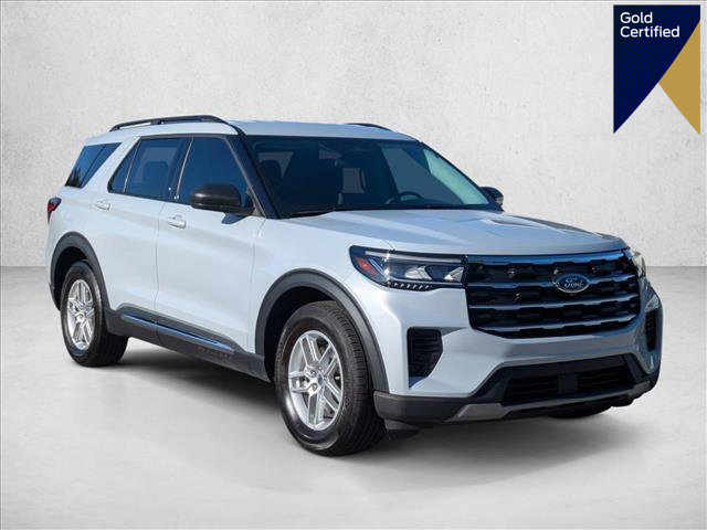 Certified 2025 Ford Explorer Active RWD image 1