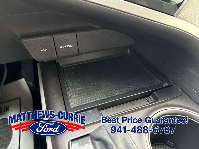 Used 2021 Toyota Camry SE w/ Convenience Package FWD image 19