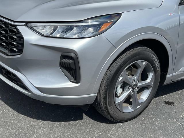 Certified 2024 Ford Escape ST-Line w/ Tech Pack #1 AWD/4WD image 8