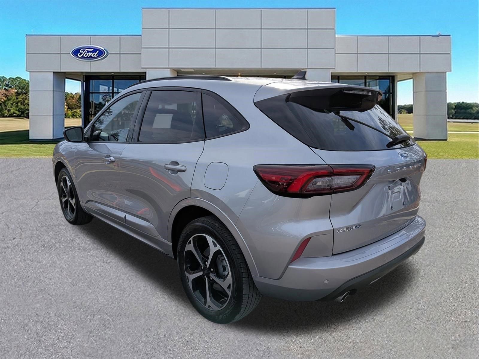 Certified 2023 Ford Escape ST-Line Select w/ Tech Pack #1 image 3