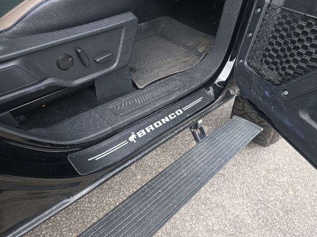 Certified 2022 Ford Bronco Wildtrak AWD/4WD image 12