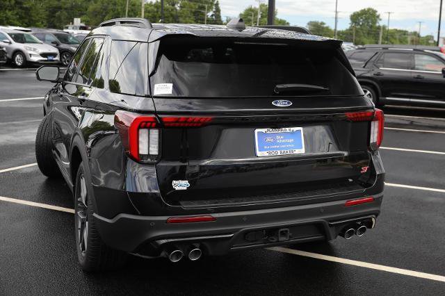 Certified 2025 Ford Explorer ST AWD/4WD image 17