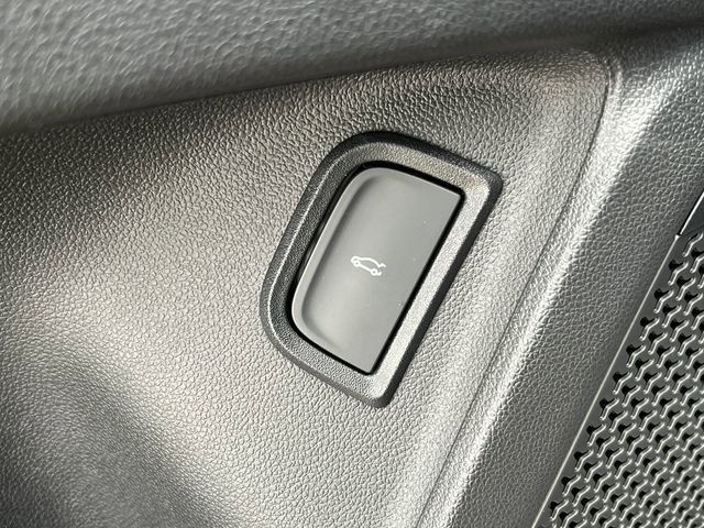 Used 2025 Chevrolet Blazer EV LT image 21